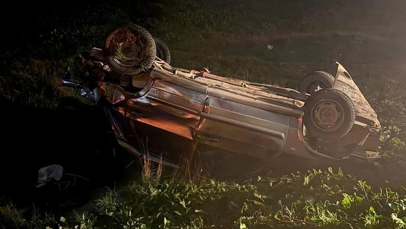 В Дагестане мужчина за рулём легковушки сорвался с обрыва и погиб