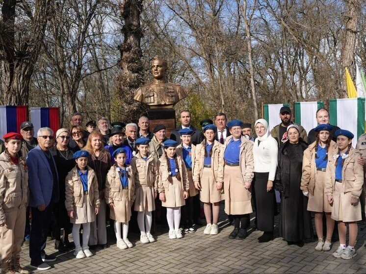 В Малгобеке открыли обновлённый памятник Герою России Алексею Бересту