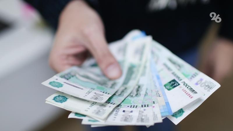 В Минводах таксист выплатил 150 тыс. пострадавшему клиенту, чтобы вернуть права