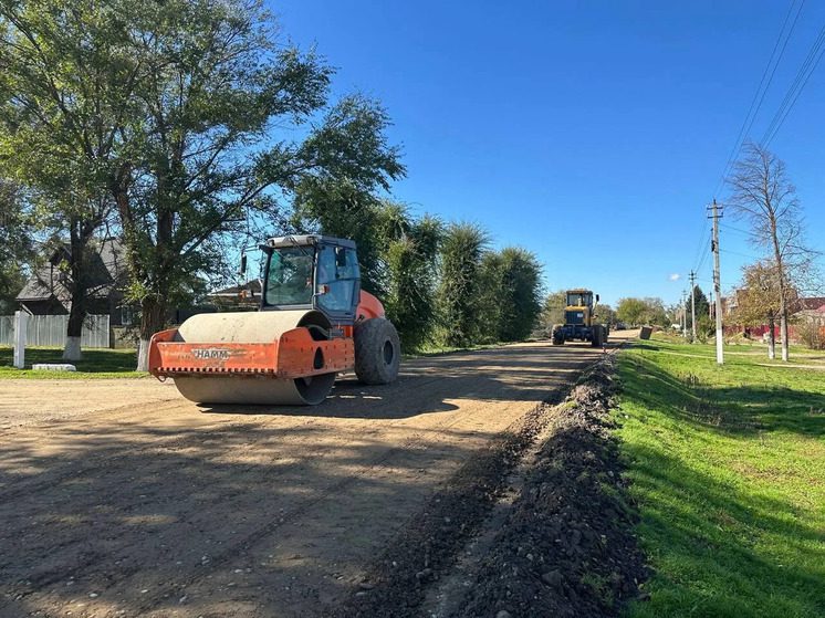 В Новоалександровском округе Ставрополья начался ремонт дороги