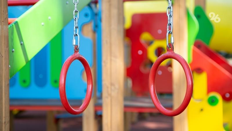 В селе Новоселицкого округа построили детскую площадку