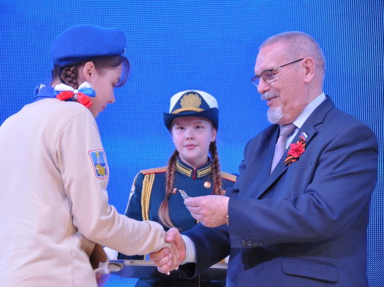 В Ставрополе наградили участников парада Победы-2025