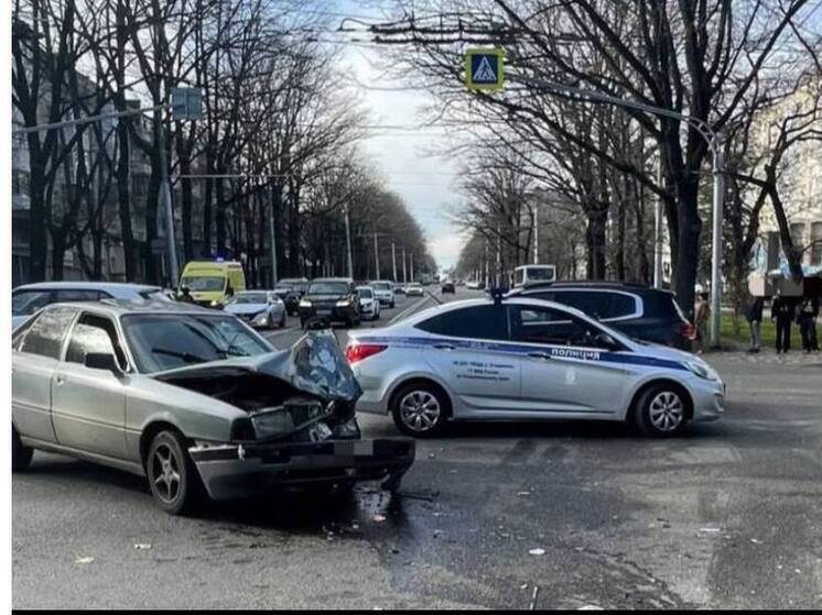 В Ставрополе столкнулись «Веста» и «Ауди»