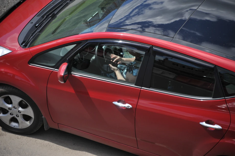 В Ставрополе установили камеры, отслеживающие использование телефона за рулем0