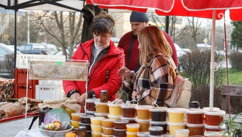 «Всё бесподобное — и люди, и товары»: на Ставрополье начали работать вечерние ярмарки