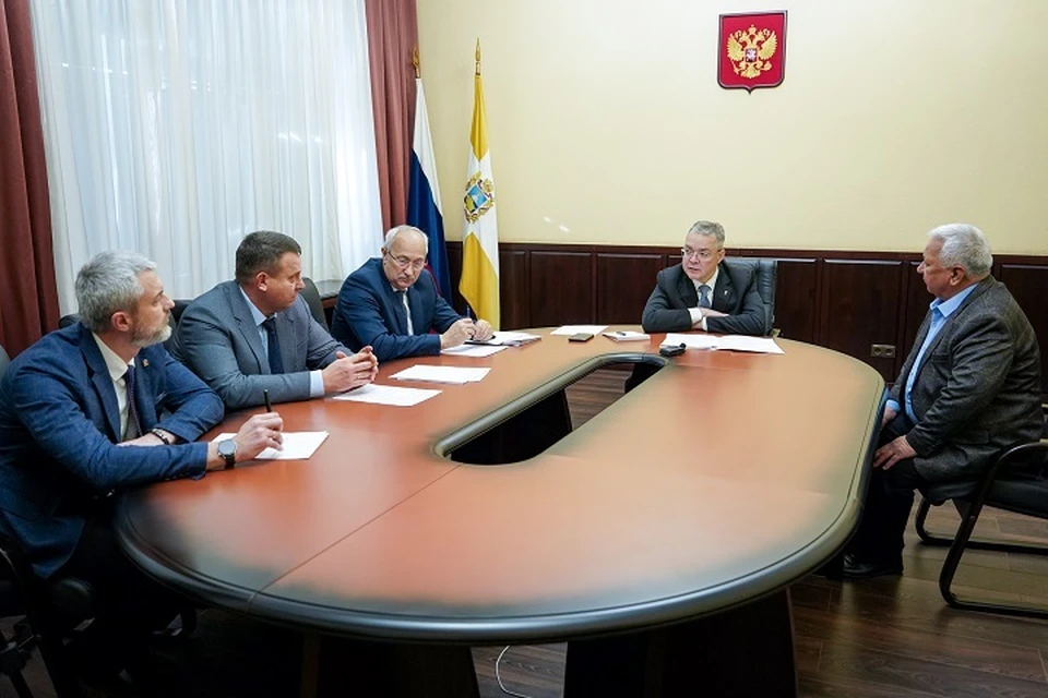 Жителям Ставрополья помогут с детскими площадками и электрозаправками0