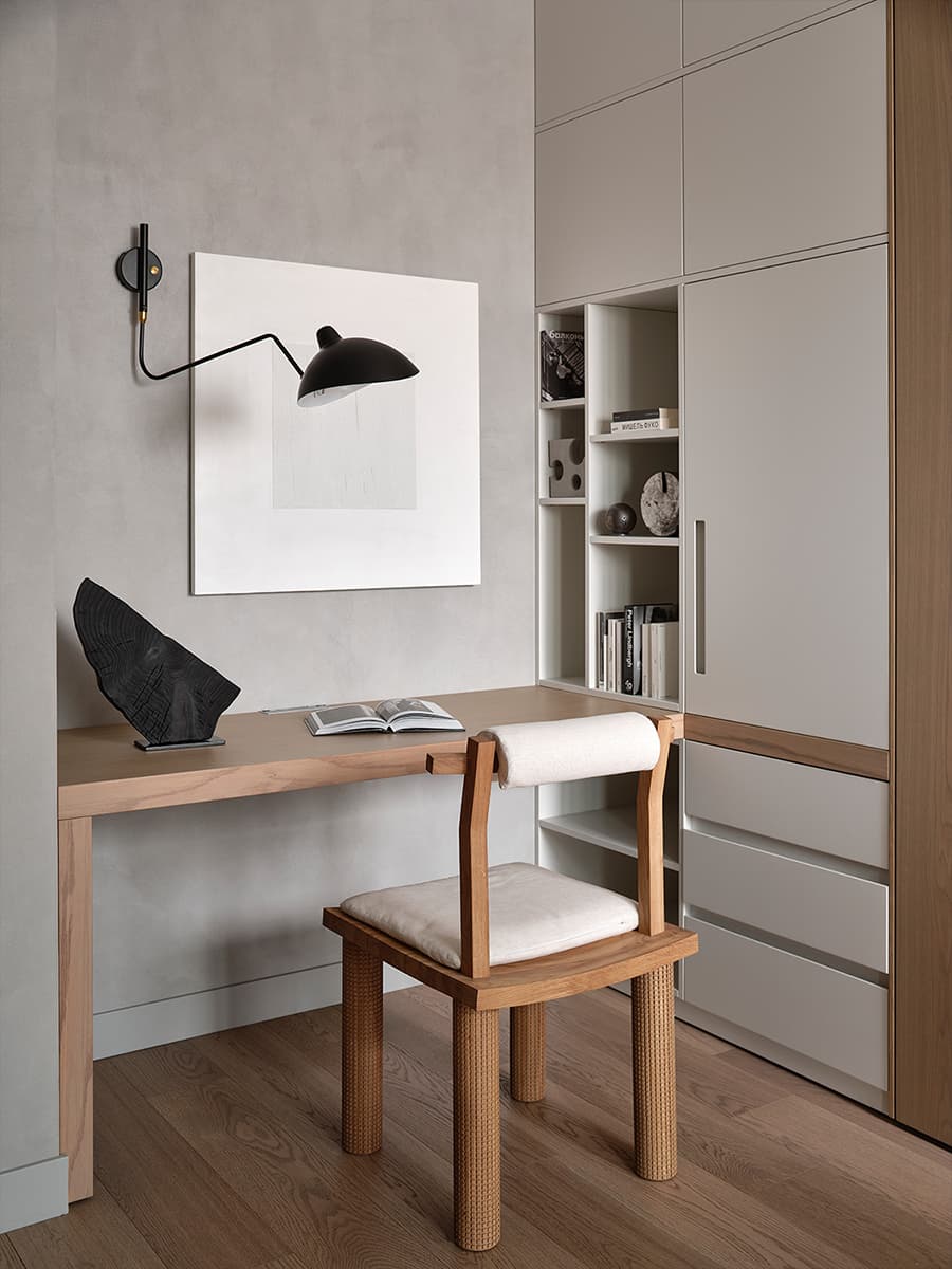 Эффектное изголовье из слэба в интерьере квартиры с необычной планировкой — проект MN Design