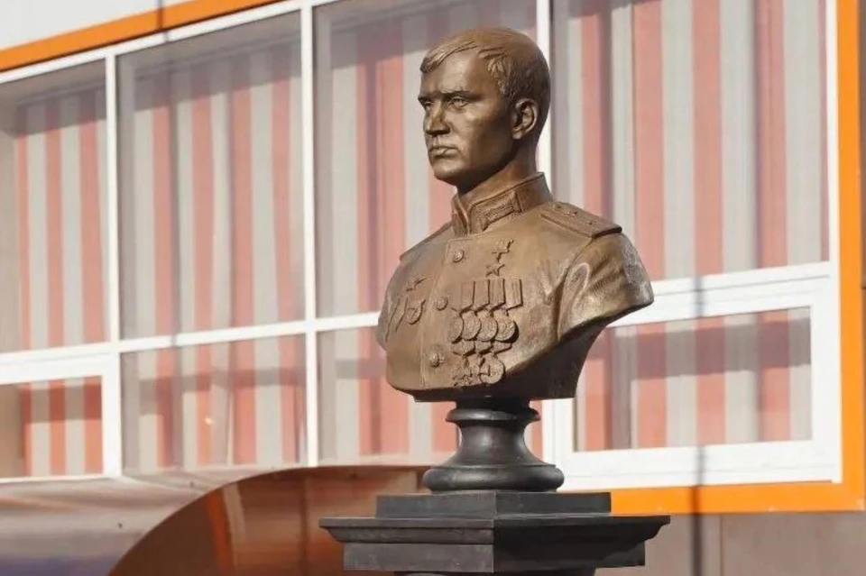 Бюст Герою России Ивану Каширину установили в Ессентуках0