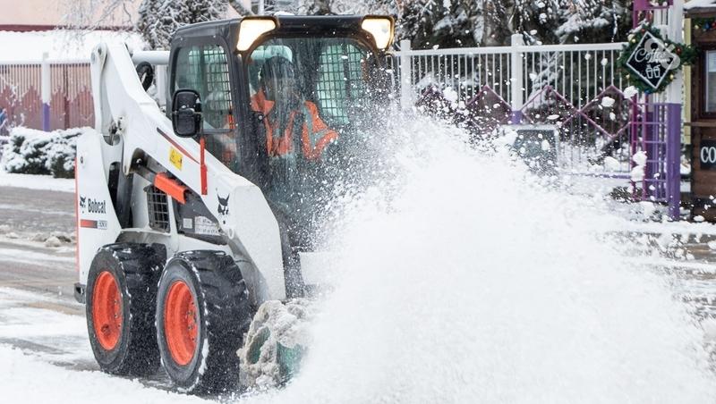 Более 65 единиц коммунальной техники Ставрополя будет работать в непогоду