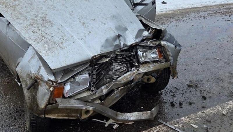 Человек пострадал в ДТП с мусоровозом на трассе около Минвод