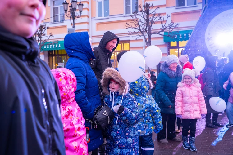 ГК «ЮгСтройИнвест» приняла участие в торжественном открытии новогодней елки в Кисловодске1
