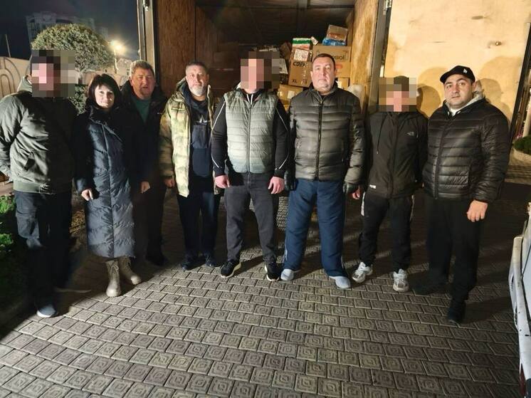 Глава Кировского округа с делегацией привёз бойцам на фронт мотоцикл и гуманитарный груз