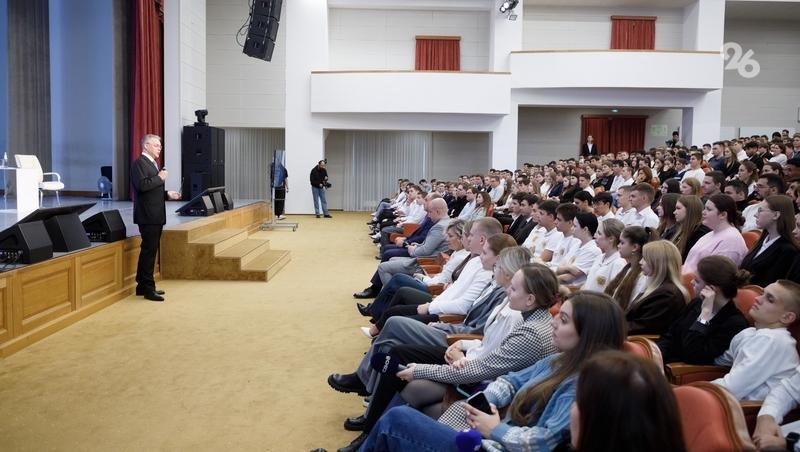 Глава Ставрополья Владимиров выступил перед студентами московского вуза