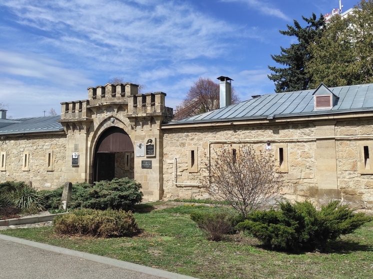 Художники Кавказских Минеральных Вод представили акварельную палитру в Кисловодске