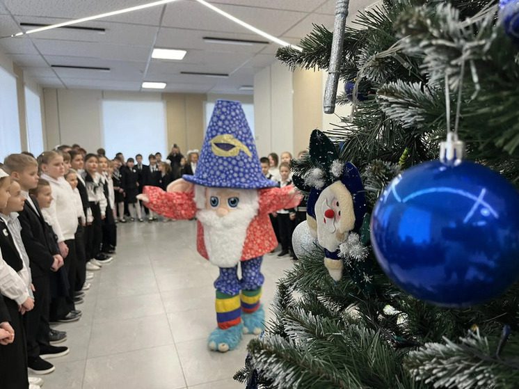 Ипатовский округ привез новогоднее чудо детям ЛНР