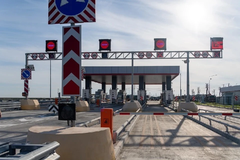 Из-за непогоды грузовикам запретили проезд по Транскаму в Северной Осетии0