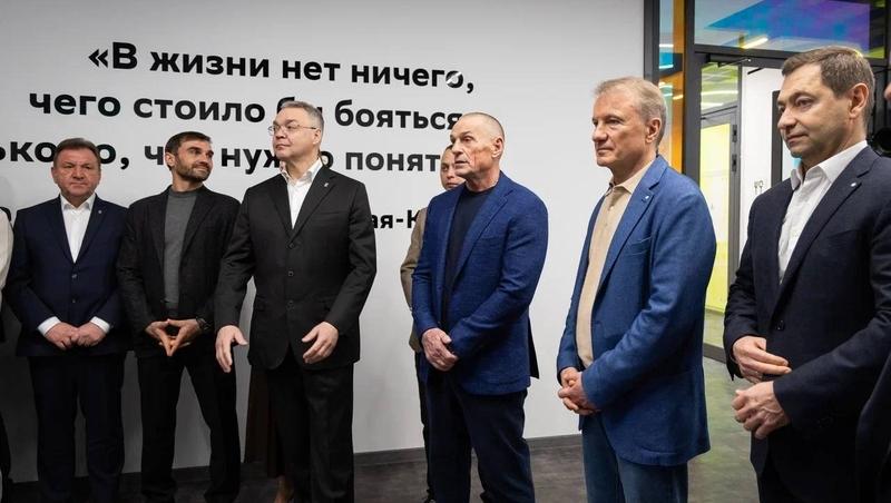 «ЮгСтройИнвест» и Сбер торжественно открыли кампус «Школы 21» в Ставрополе