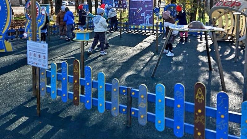«Космическую» детскую площадку благоустроили в селе Левокумского округа