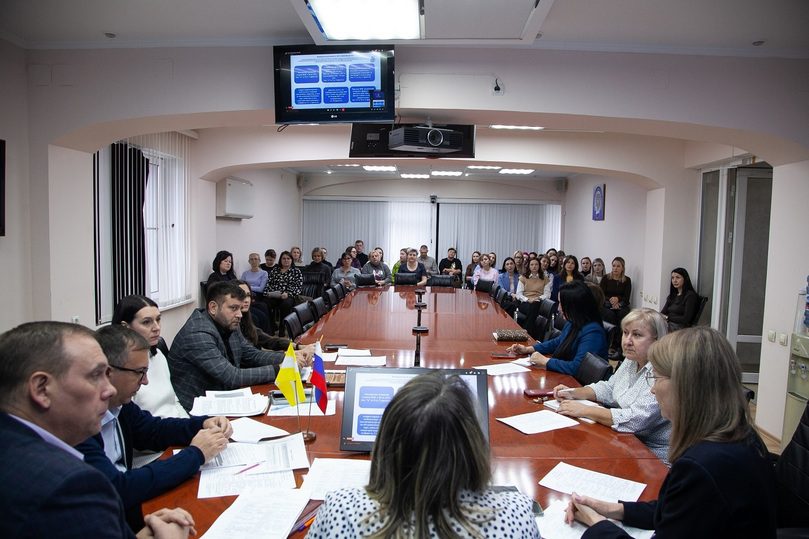 Масштабная подготовка: как налоговики Ставрополья разъясняют бизнесу главные нововведения «Налоговой реформы-2026»  Ставрополь (Кавказ)3