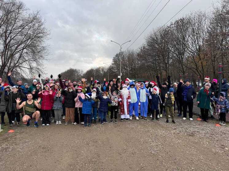 На озере в Ессентуках 27 декабря состоится новогодний костюмированный забег