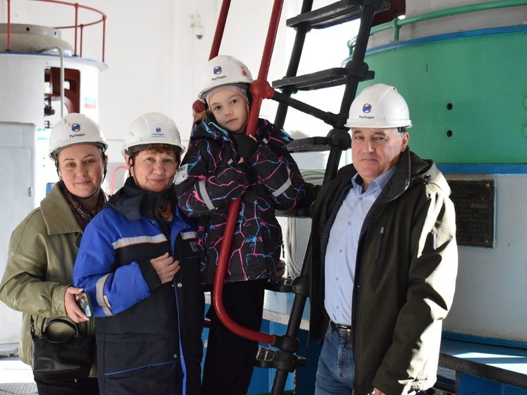 От турбины до розетки: на Егорлыкской ГЭС Каскада Кубанских ГЭС прошёл «Детский день»