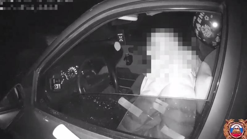 Пьяного водителя остановили сотрудники госавтоинспекции в Новоалександровске