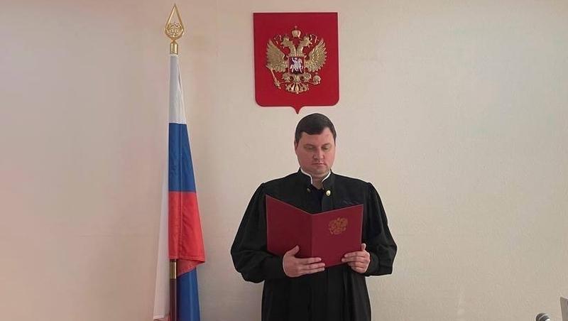 По иску прокурора во дворе школы на Ставрополье снесут аварийный сарай