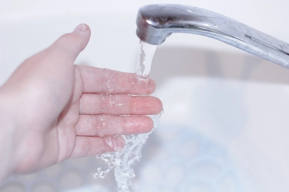 Семь автоцистерн подвозят воду жителям Пятигорска после авари на водоводе0