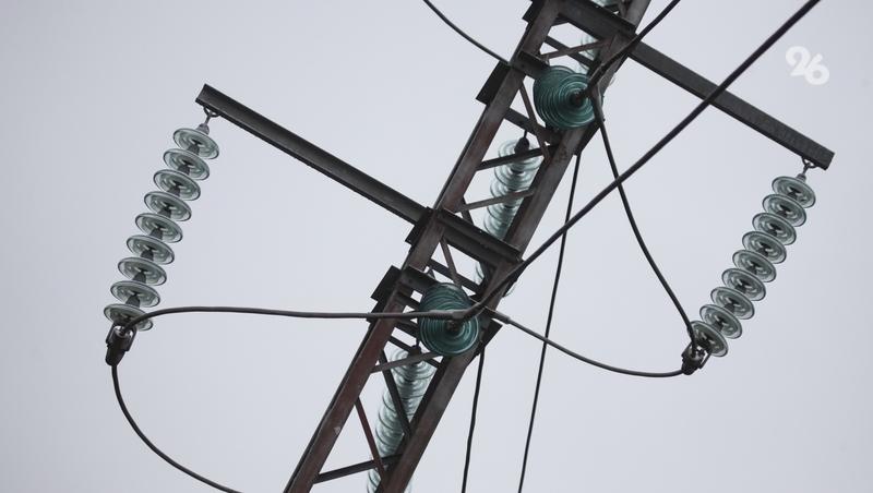 Сильный ветер оставил без света несколько улиц в Минеральных Водах