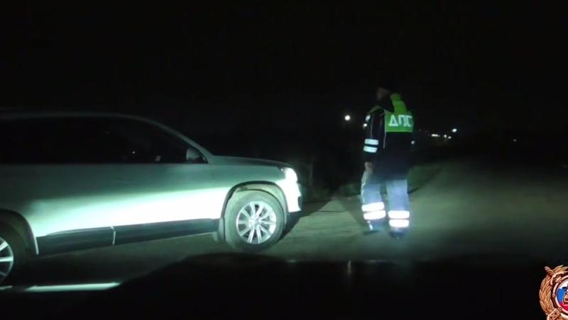 Сотрудники ГИБДД отстранили пьяную жительницу Ипатова от вождения