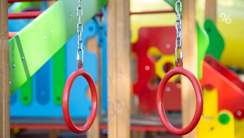 В Изобильненском округе по краевой программе построили две детские площадки