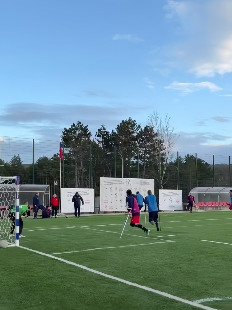 В Кисловодске состоялся товарищеский матч ветеранов СВО с участием паралимпийских звёзд