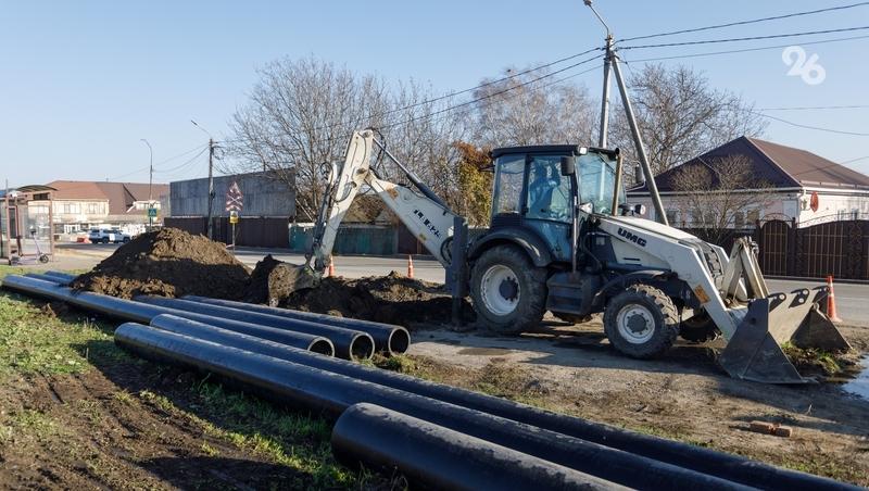 В Михайловске ведётся обновление водных коммуникаций