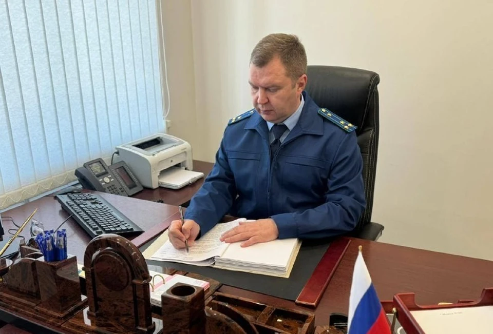 В Невинномысске по требованию прокуратуры снесли незаконное здание кафе0