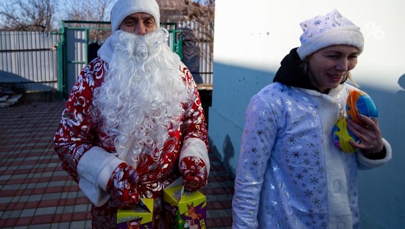 В новых регионах получили подарки к Новому году от «Победы26» со Ставрополья