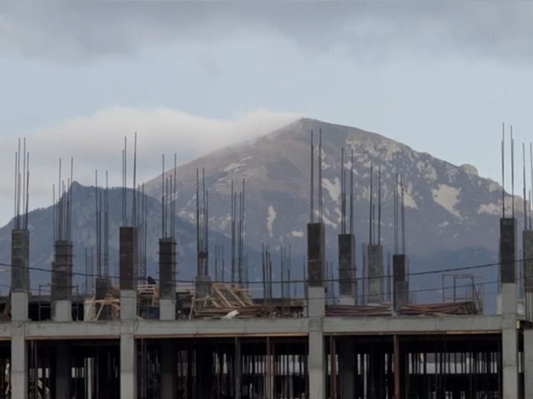 В Пятигорске продолжается строительство новой школы на 1550 мест