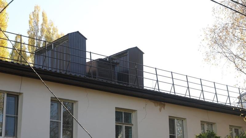 В селе Минераловодского округа отремонтировали крыши трёх многоквартирных домов