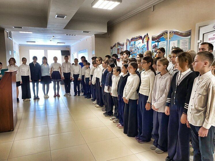 В школе №8 Ессентуков открыли «Парту Героя» в честь погибшего на СВО выпускника Александра Мухина