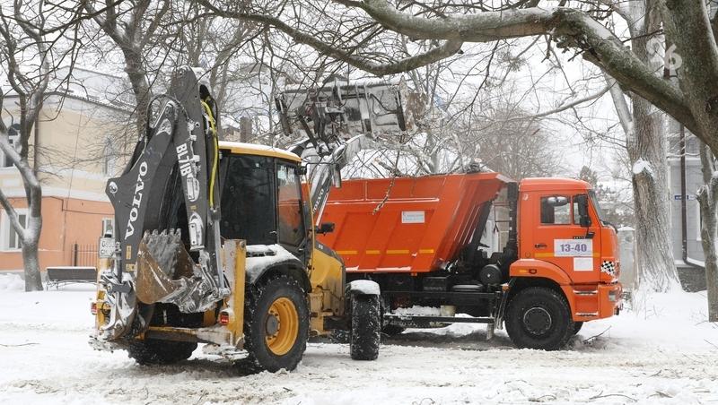 В Ставрополе выделили деньги на технику для расчистки остановочных &laquo;карманов&raquo;