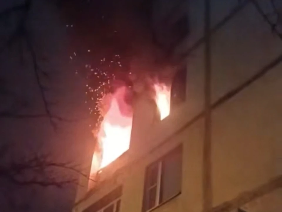 Во время пожара из дома в Ставрополе эвакуировали девять человек0