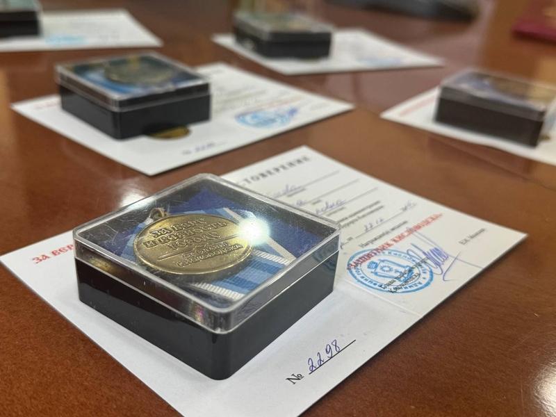 Волонтёров наградили медалями &laquo;Защитник Кисловодска&raquo;