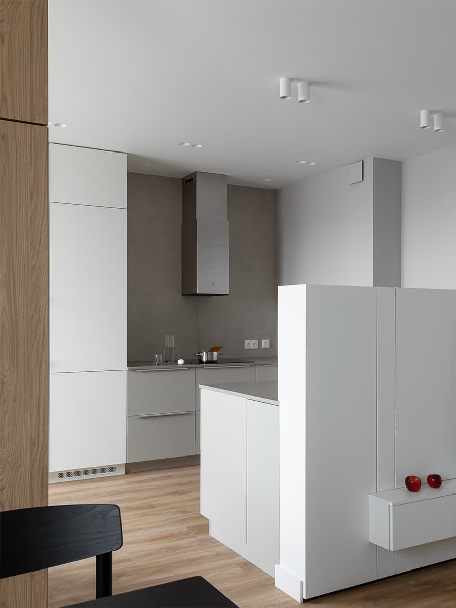 Обволакивающий интерьер квартиры для семьи из Екатеринбурга — проект Полины Караванской