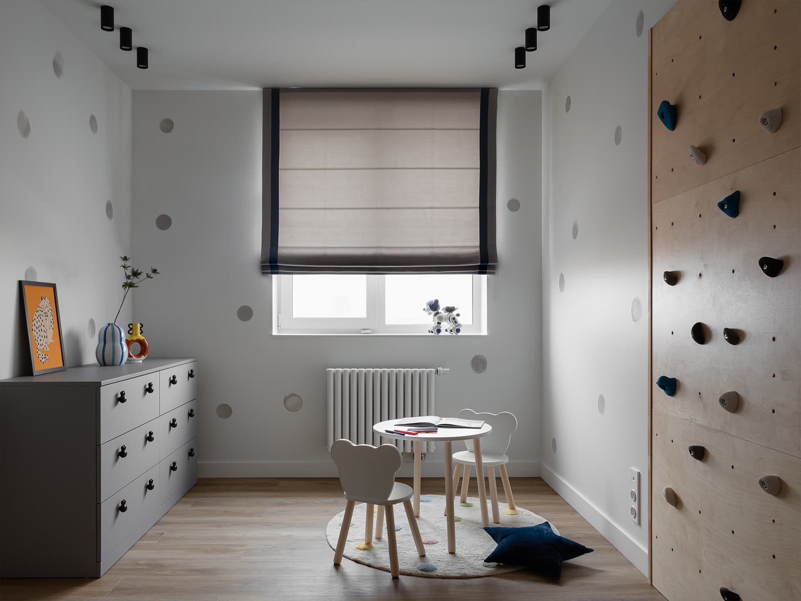 Обволакивающий интерьер квартиры для семьи из Екатеринбурга — проект Полины Караванской