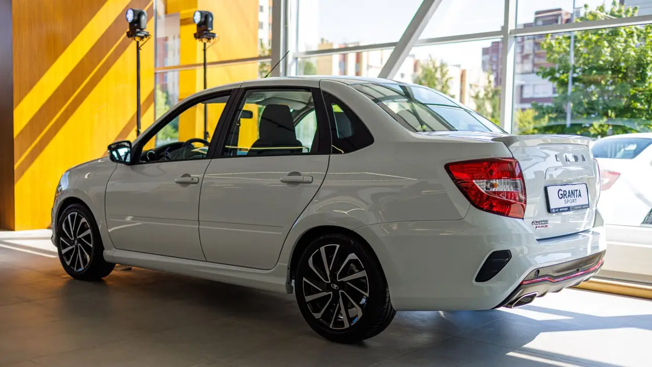 Автоновости / LADA Granta