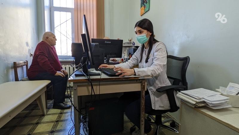 90 земских фельдшеров и докторов трудоустроили на Ставрополье