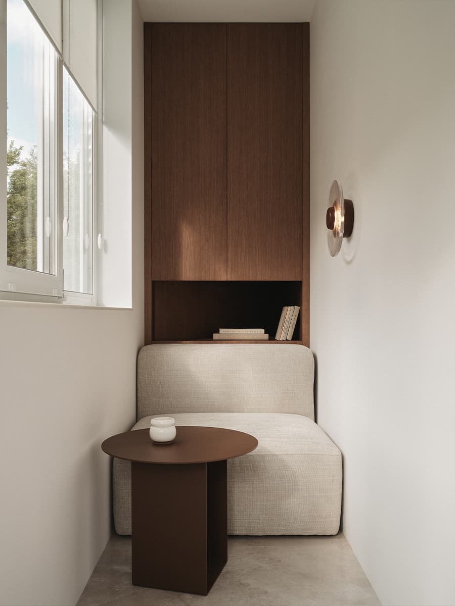 Четырехметровая пальма и лестница из стеклоблоков в интерьере австралийского шоурума — проект Ellison Studios