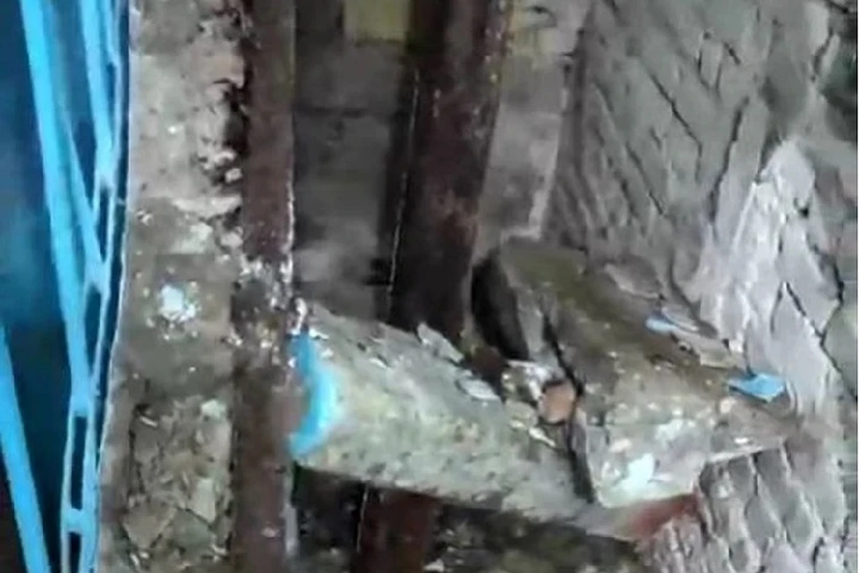 Бастрыкин поручил возбудить дело после обрушения лестницы в МКД в Дагестане0