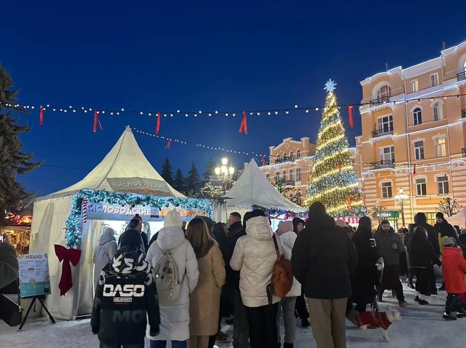 Более 15 тысяч человек пришли на фестиваль пончиков в Кисловодске0