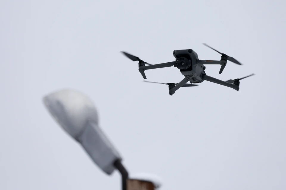 БПЛА ВСУ повредили дома и автомобили в Орловском округе0