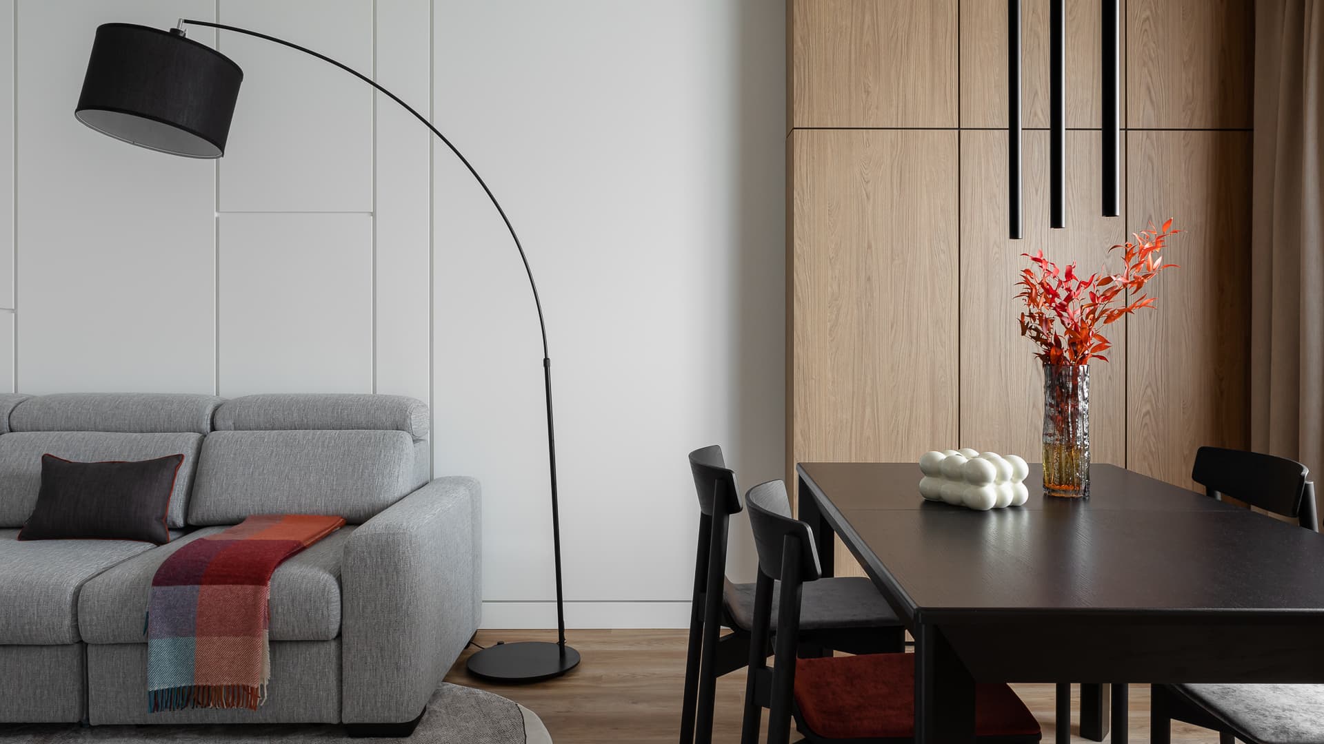 Обволакивающий интерьер квартиры для семьи из Екатеринбурга — проект Полины Караванской Обволакивающий интерьер квартиры для семьи из Екатеринбурга — проект Полины Караванской